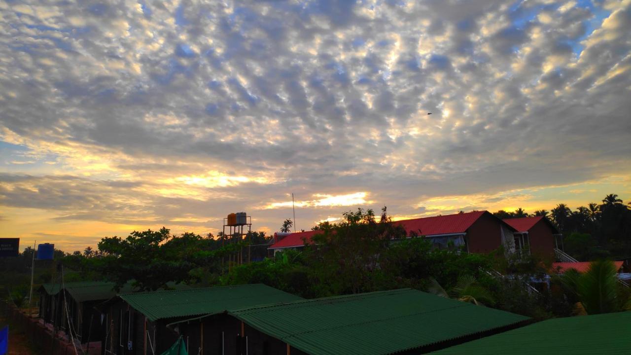 Royal Tulip Beach Cottages Hotel Arambol